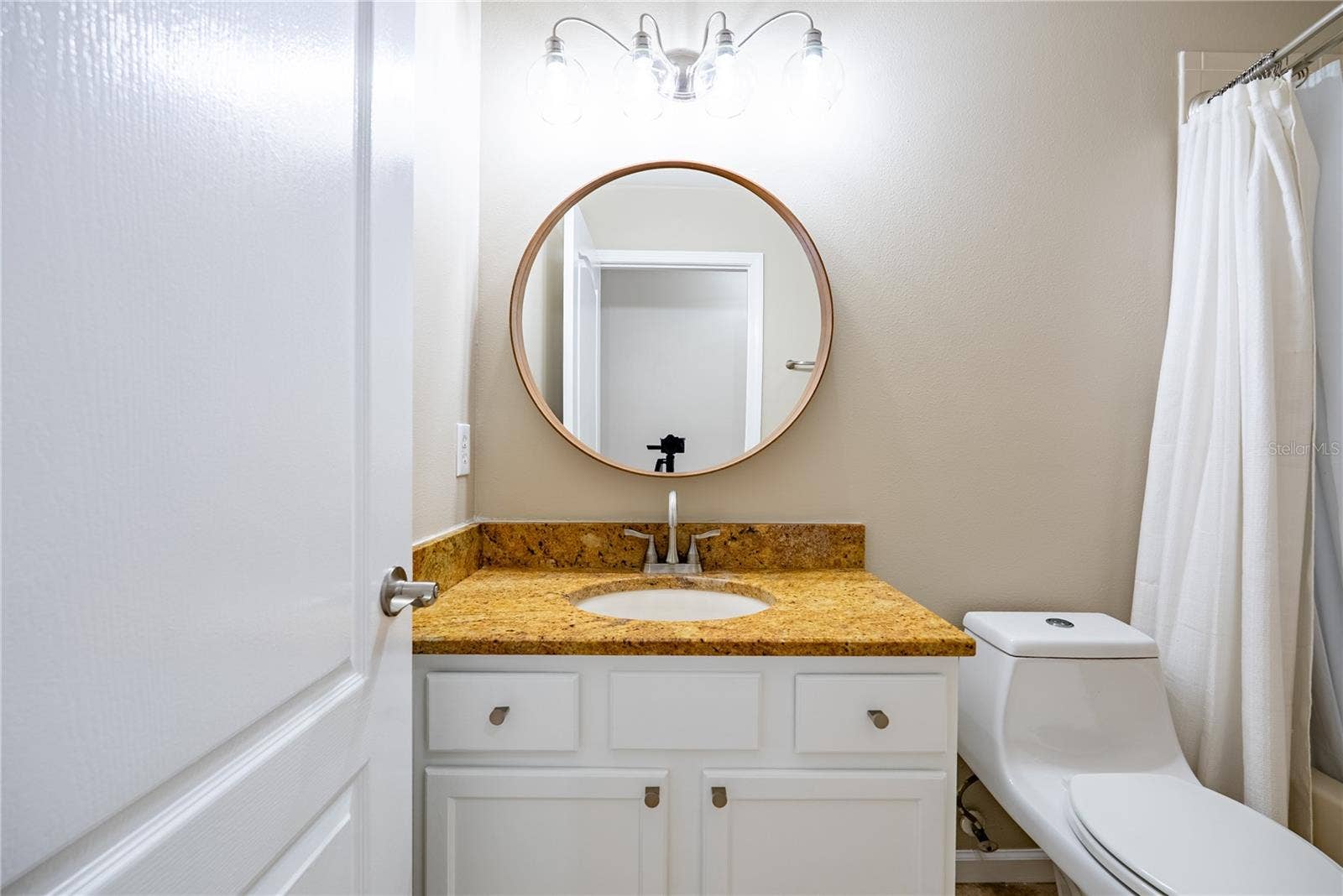 2022 SAMANTHA LANE, Valrico, FL 33594 2022 SAMANTHA LANE, Valrico, FL 33594