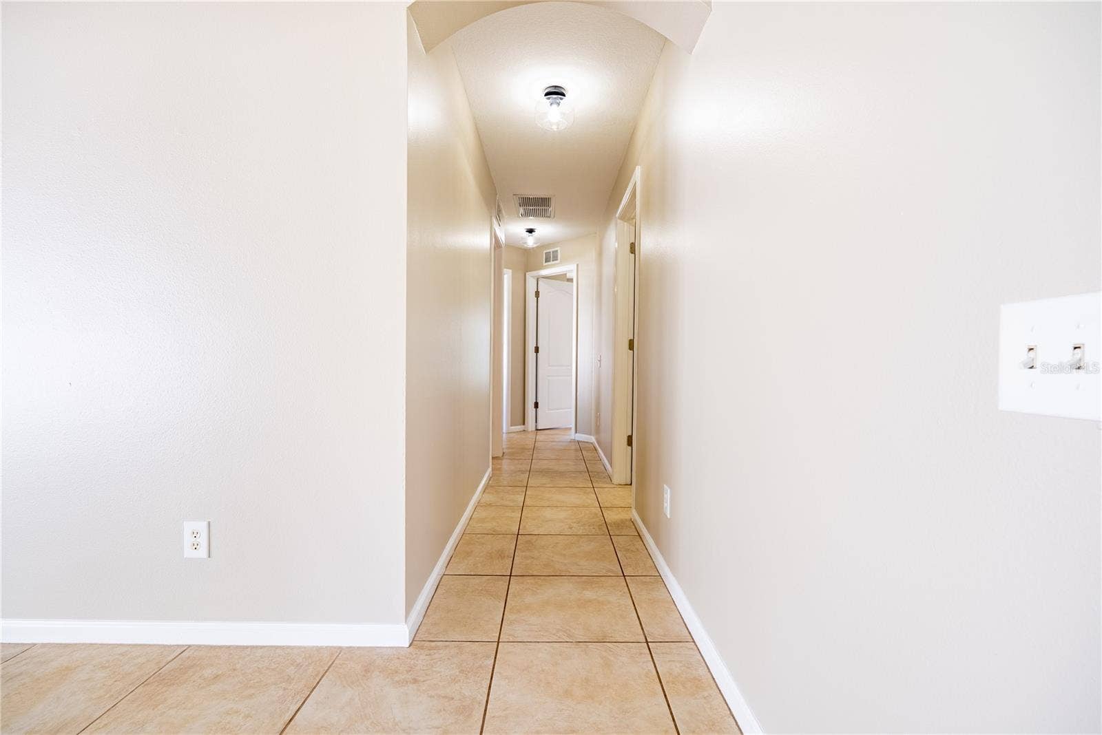 2022 SAMANTHA LANE, Valrico, FL 33594 2022 SAMANTHA LANE, Valrico, FL 33594