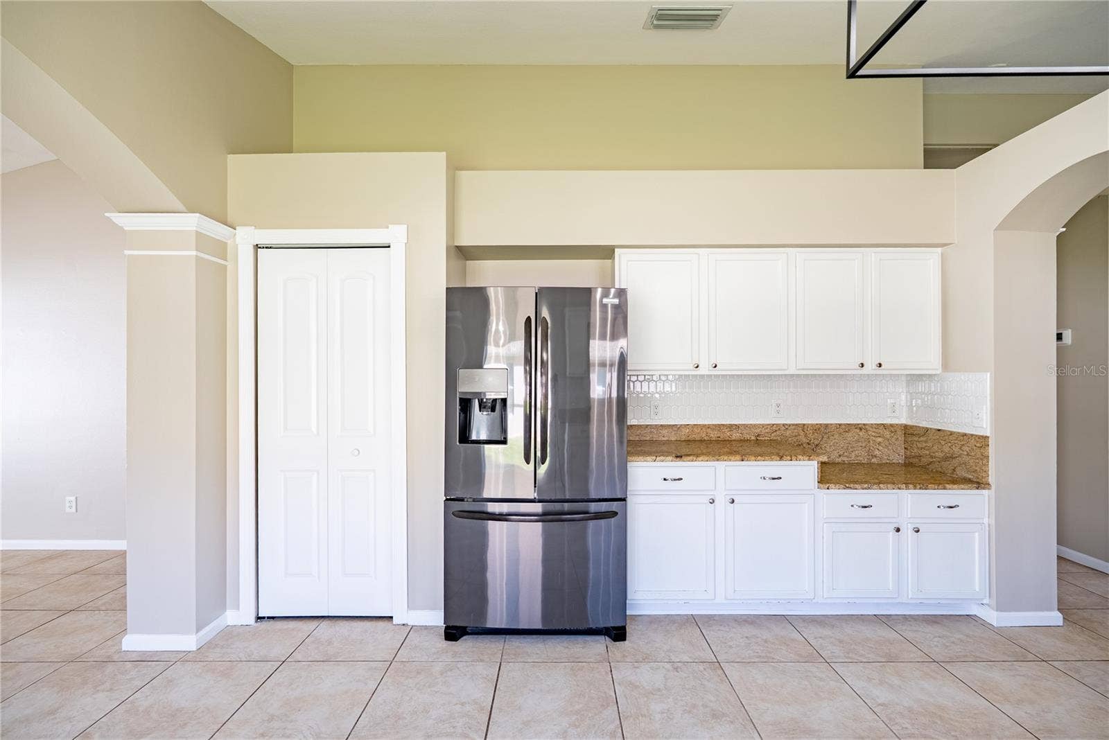 2022 SAMANTHA LANE, Valrico, FL 33594 2022 SAMANTHA LANE, Valrico, FL 33594