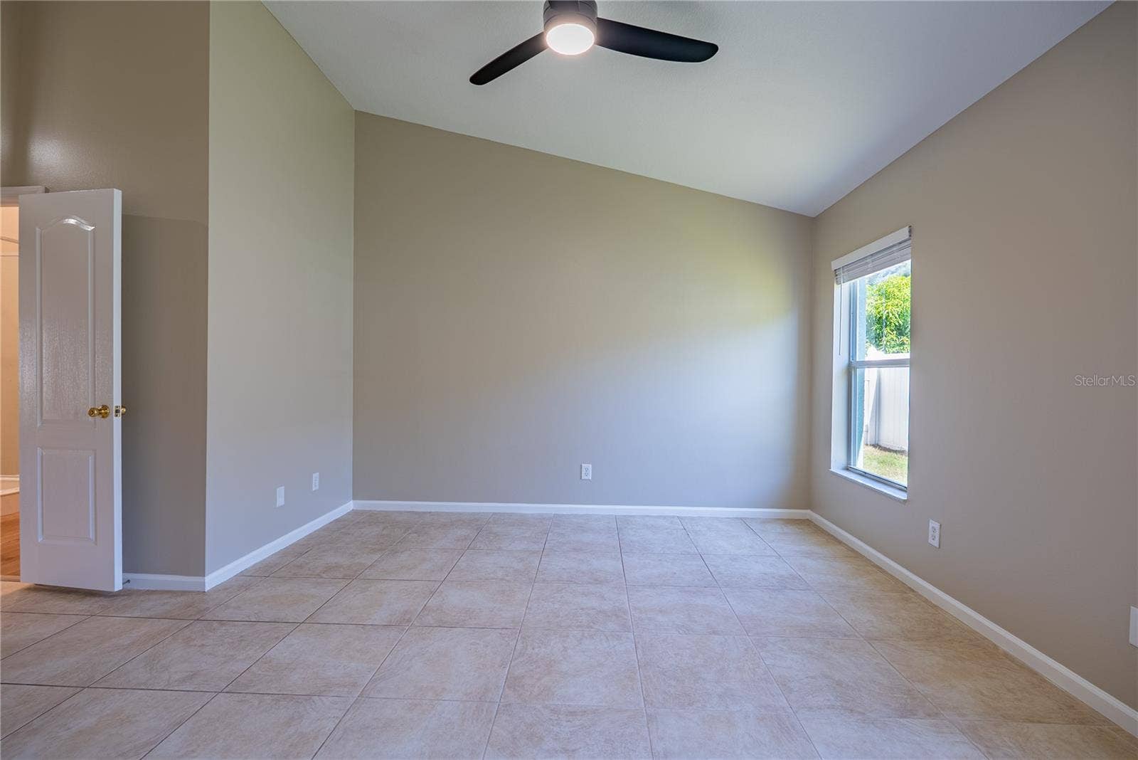 2022 SAMANTHA LANE, Valrico, FL 33594 2022 SAMANTHA LANE, Valrico, FL 33594