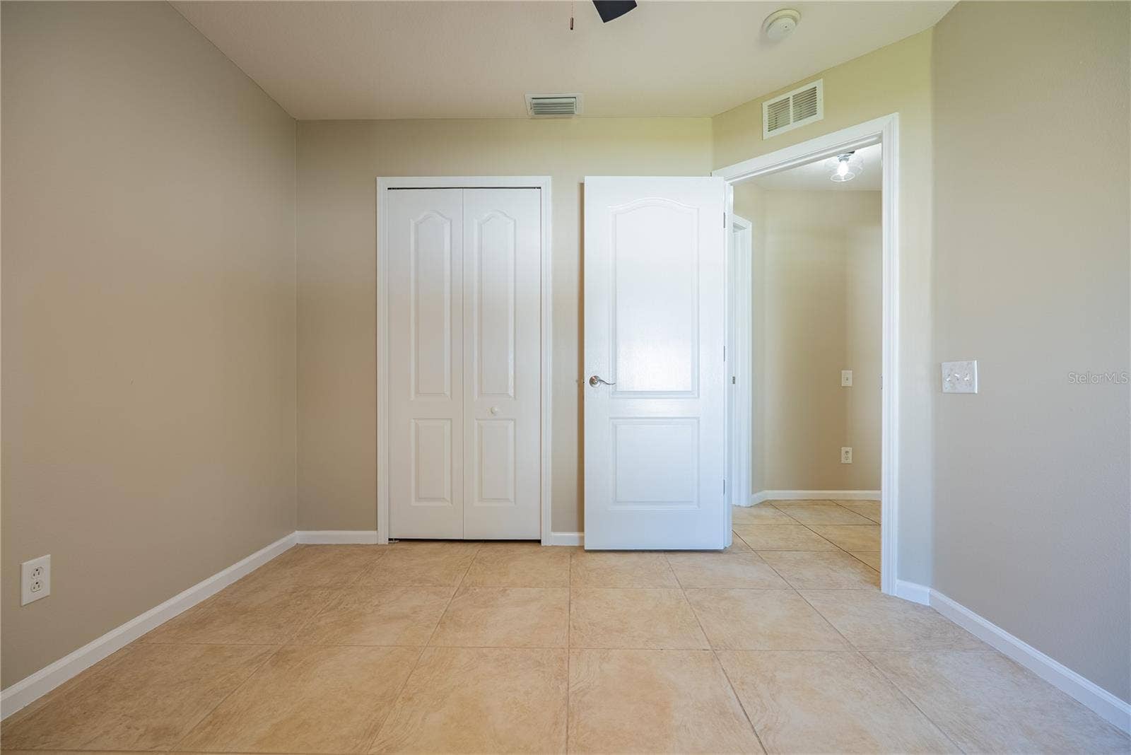 2022 SAMANTHA LANE, Valrico, FL 33594 2022 SAMANTHA LANE, Valrico, FL 33594