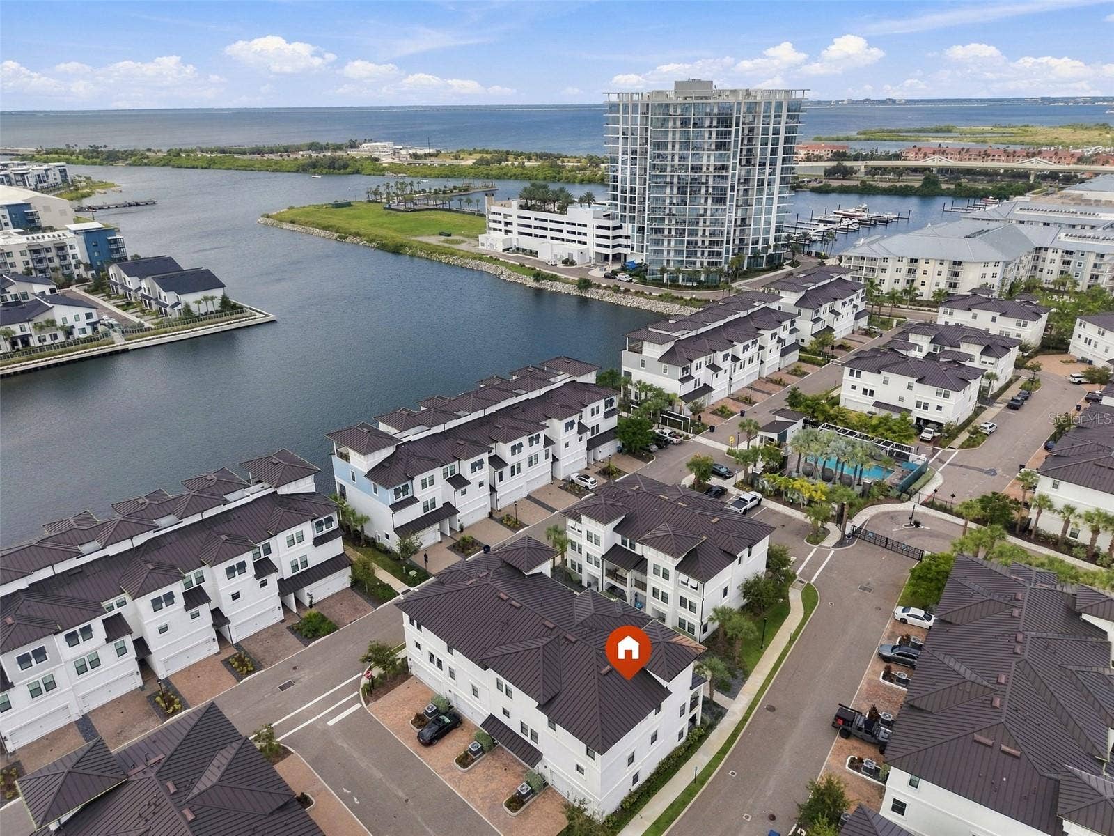 5351 BRIDGE STREET, #53, Tampa, FL 33611 5351 BRIDGE STREET, #53, Tampa, FL 33611