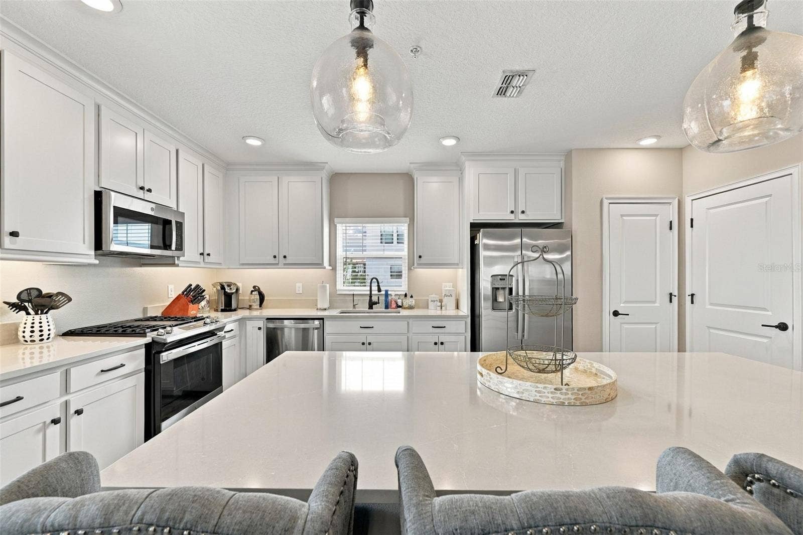 5351 BRIDGE STREET, #53, Tampa, FL 33611 5351 BRIDGE STREET, #53, Tampa, FL 33611