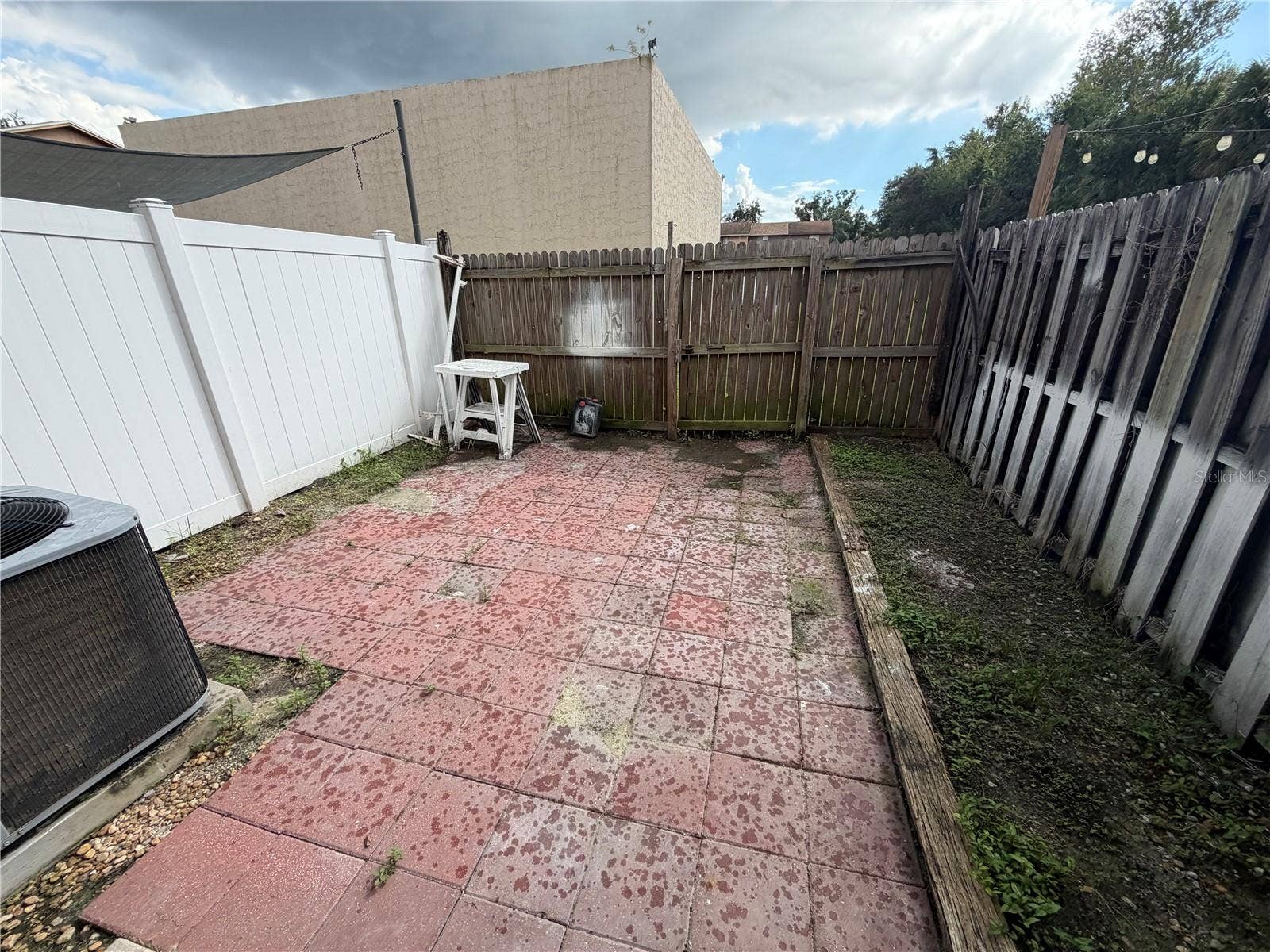 4022 OAK LIMB COURT, Tampa, FL 33614