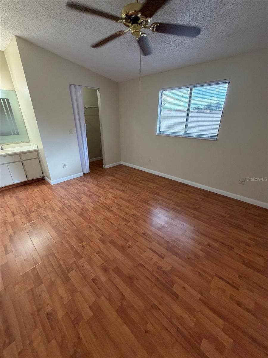 4022 OAK LIMB COURT, Tampa, FL 33614