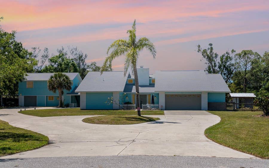 Property photo for 1305 GREENFIELD CIRCLE, Venice, FL