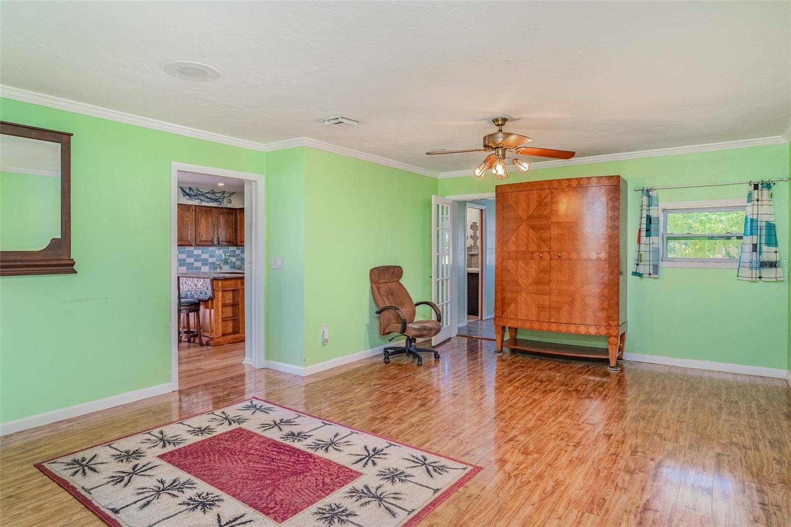 1305 GREENFIELD CIRCLE, Venice, FL 34292 Living room