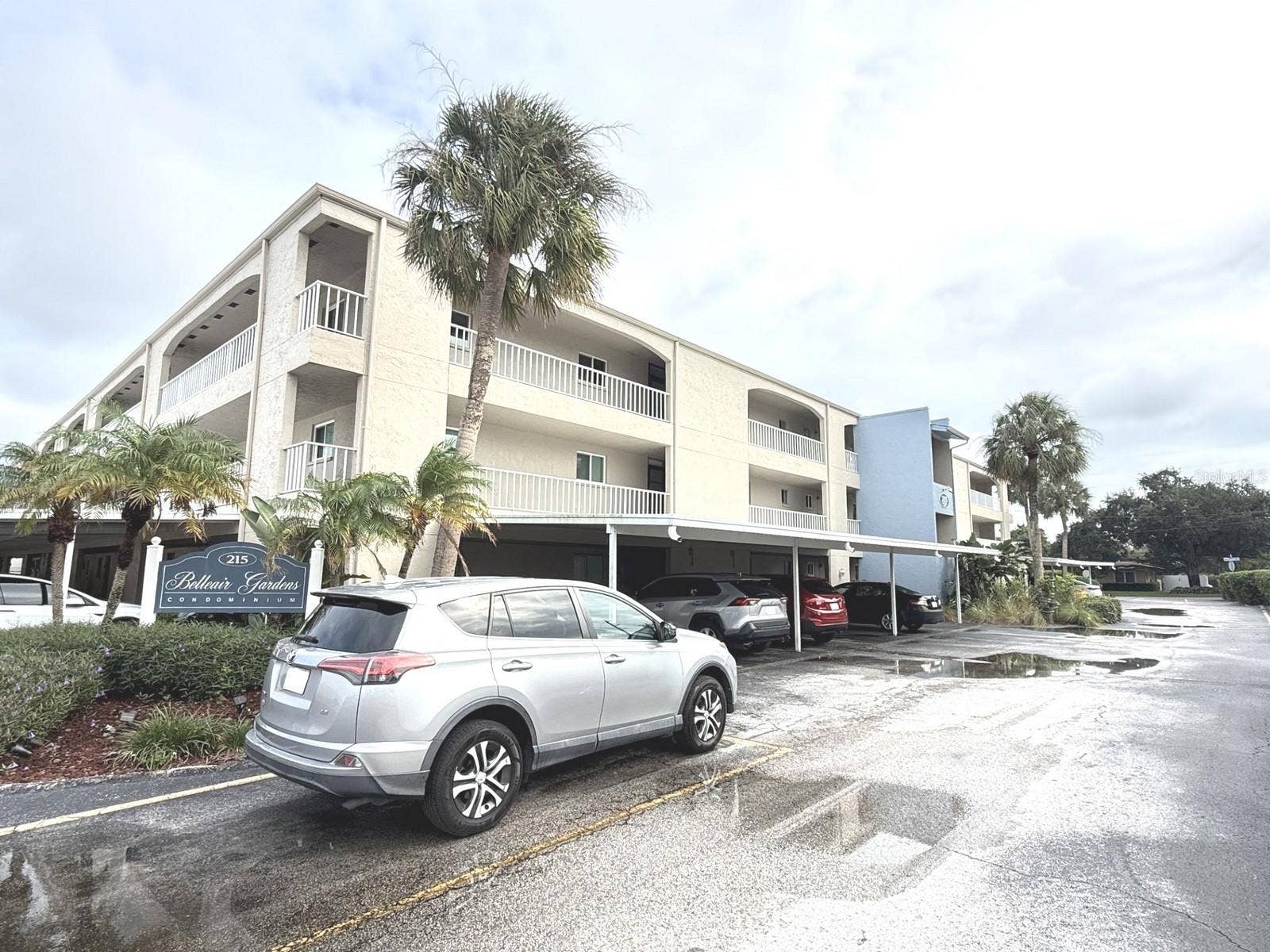 215 VALENCIA BOULEVARD, #107, Belleair Bluffs, FL 33770 Belleair Gardens does NOT require Flood Insurance