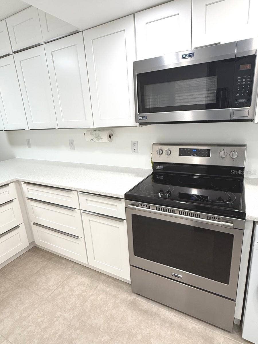 215 VALENCIA BOULEVARD, #107, Belleair Bluffs, FL 33770 UPDATED to PERFECTION