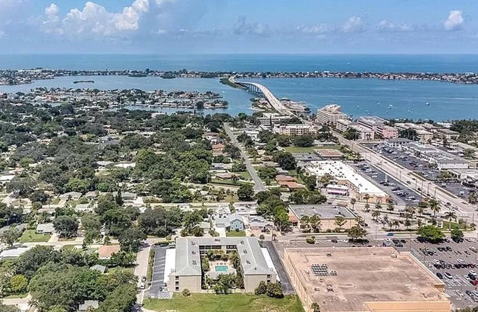 215 VALENCIA BOULEVARD, #107, Belleair Bluffs, FL 33770 Belleair Gardens does NOT require Flood Insurance