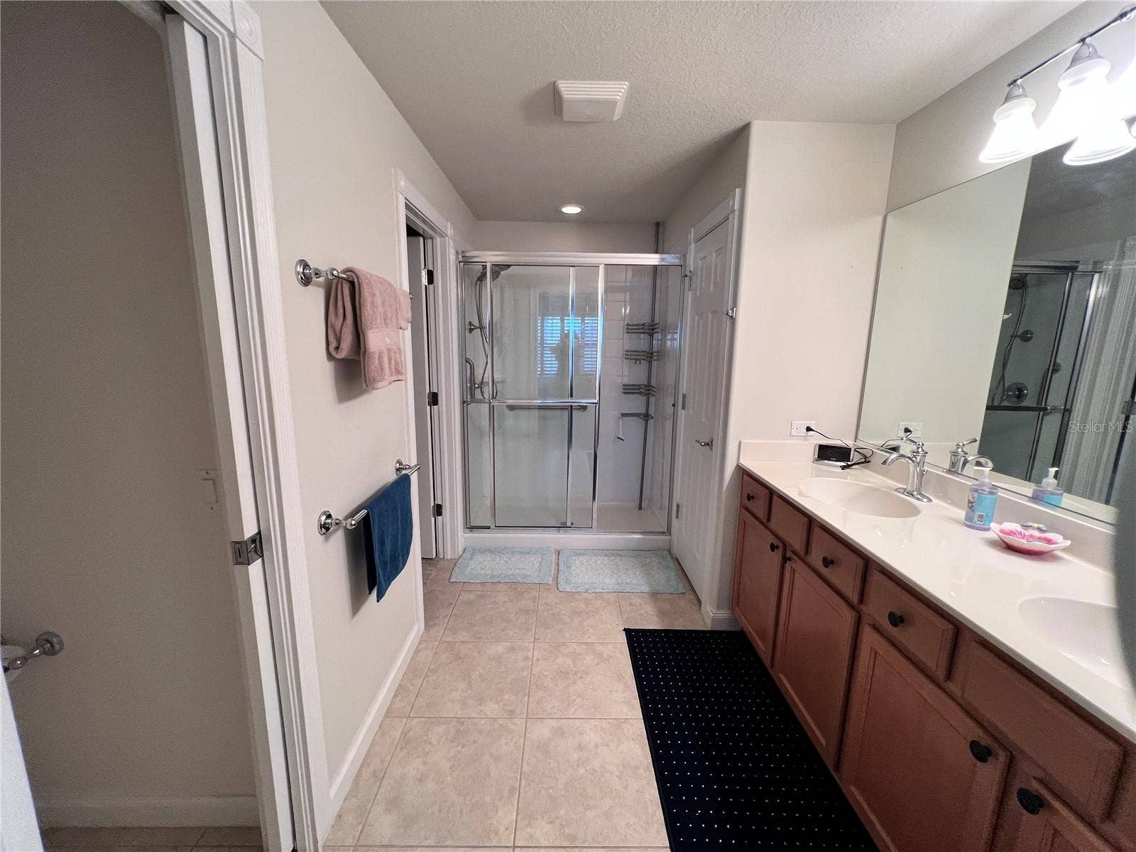 6058 BENEVENTO DRIVE, Sarasota, FL 34238 6058 BENEVENTO DRIVE, Sarasota, FL 34238