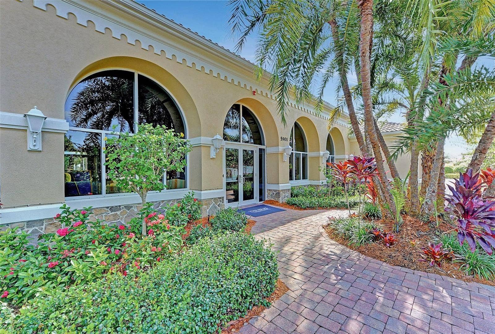 6058 BENEVENTO DRIVE, Sarasota, FL 34238 6058 BENEVENTO DRIVE, Sarasota, FL 34238