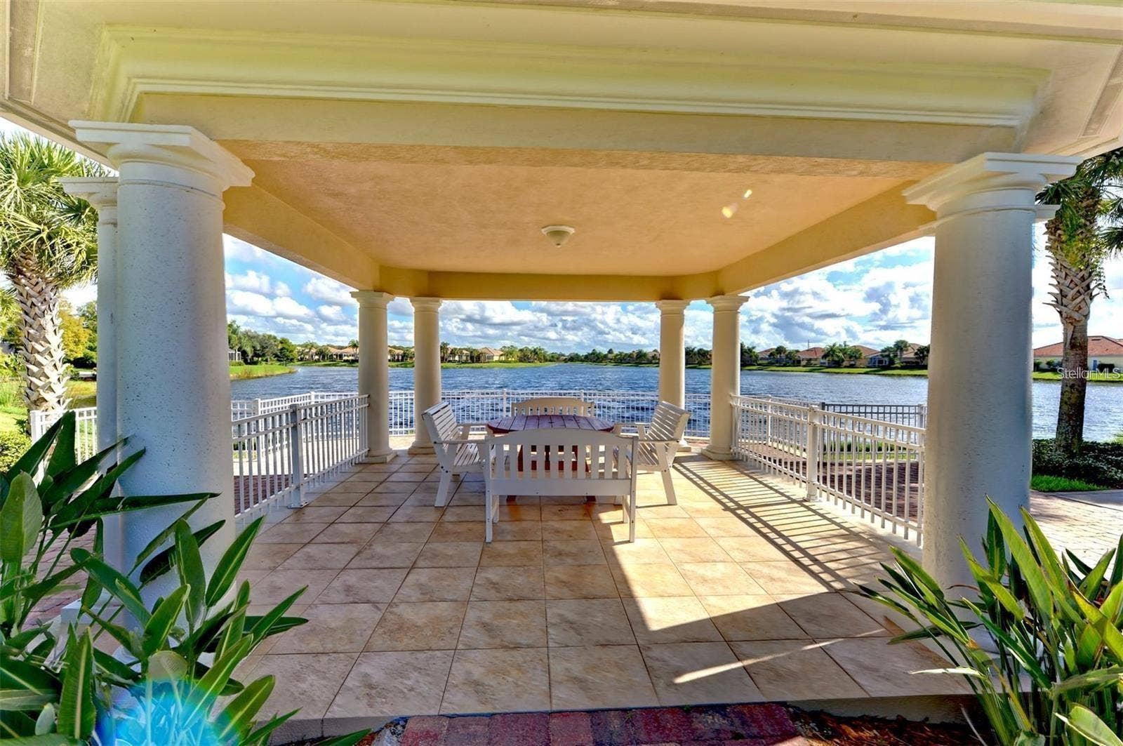 6058 BENEVENTO DRIVE, Sarasota, FL 34238 6058 BENEVENTO DRIVE, Sarasota, FL 34238