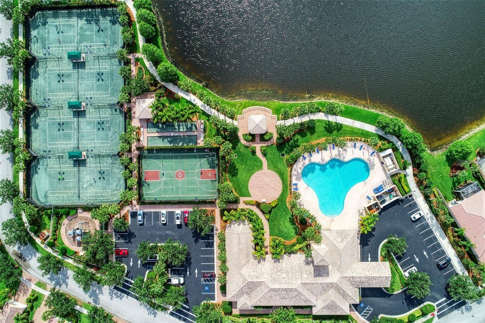 6058 BENEVENTO DRIVE, Sarasota, FL 34238 6058 BENEVENTO DRIVE, Sarasota, FL 34238