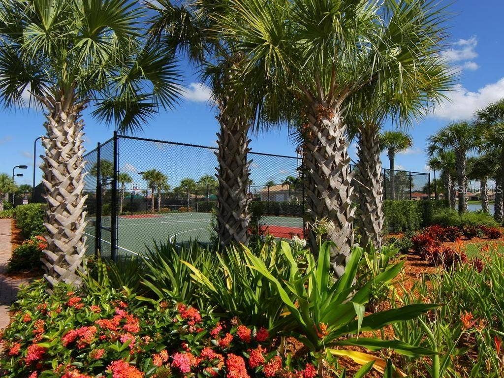 6058 BENEVENTO DRIVE, Sarasota, FL 34238 6058 BENEVENTO DRIVE, Sarasota, FL 34238