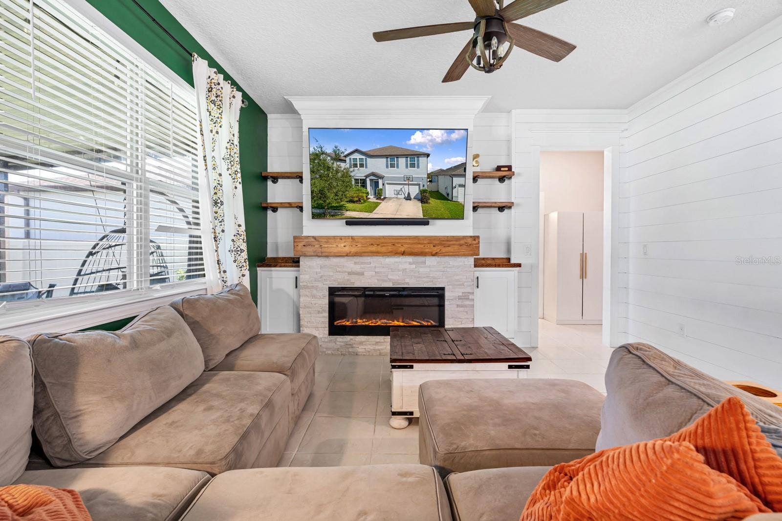 10316 WINE PRESS AVENUE, Riverview, FL 33578 10316 WINE PRESS AVENUE, Riverview, FL 33578