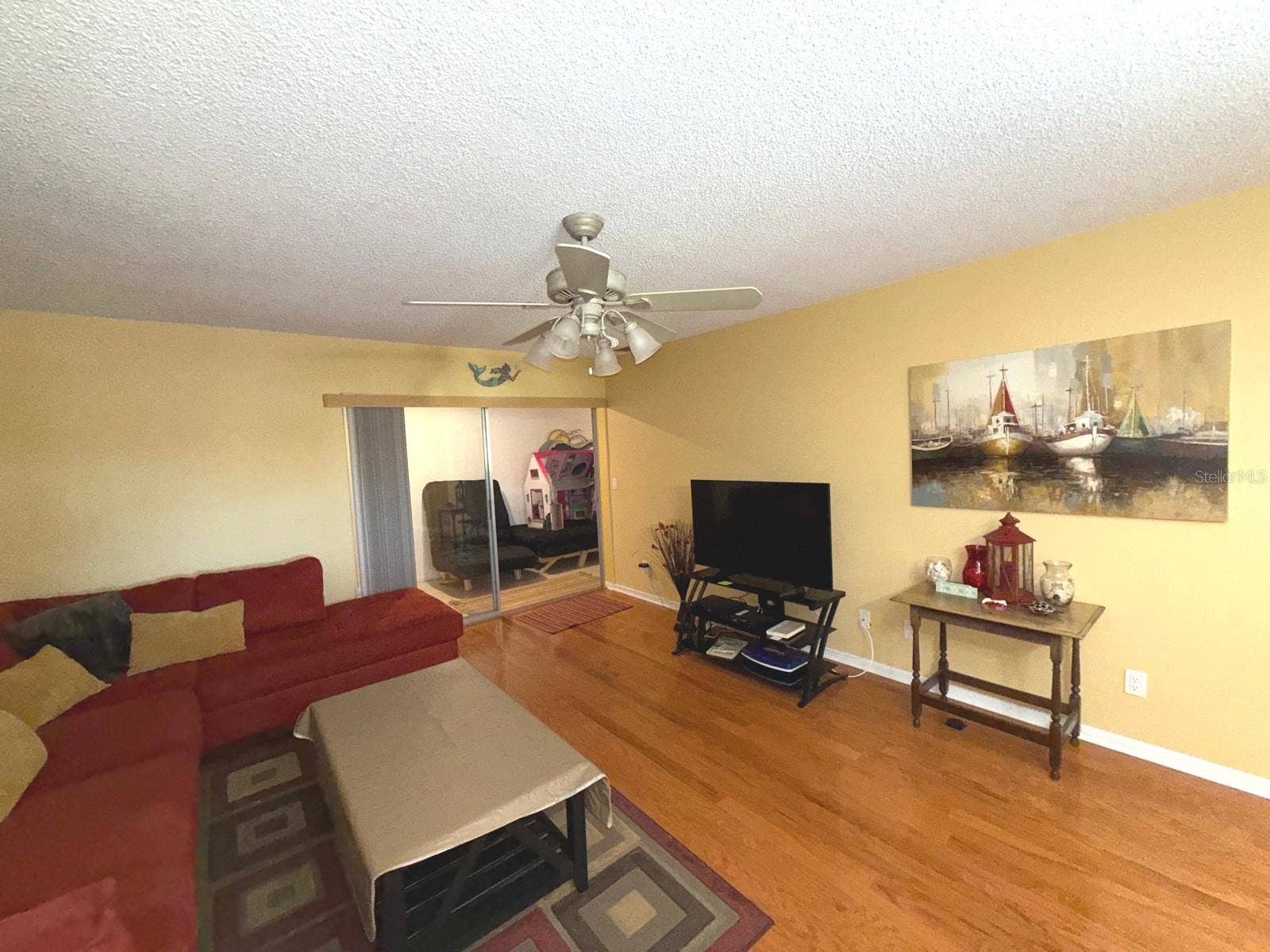 Huge PENTHOUSE - CORNER UNIT
