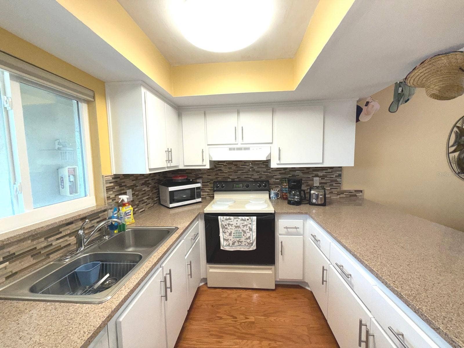 Huge PENTHOUSE - CORNER UNIT