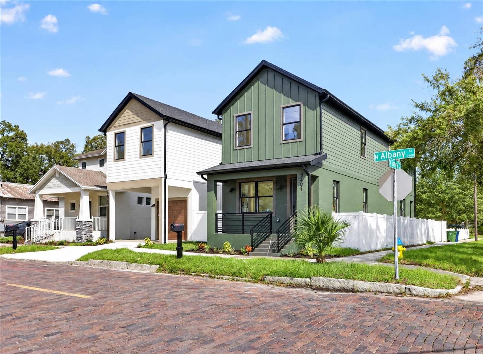 2601 N ALBANY AVENUE, Tampa, FL 33607 2601 N ALBANY AVENUE, Tampa, FL 33607