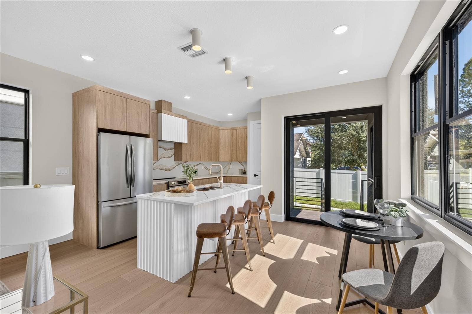 2601 N ALBANY AVENUE, Tampa, FL 33607 Kitchen