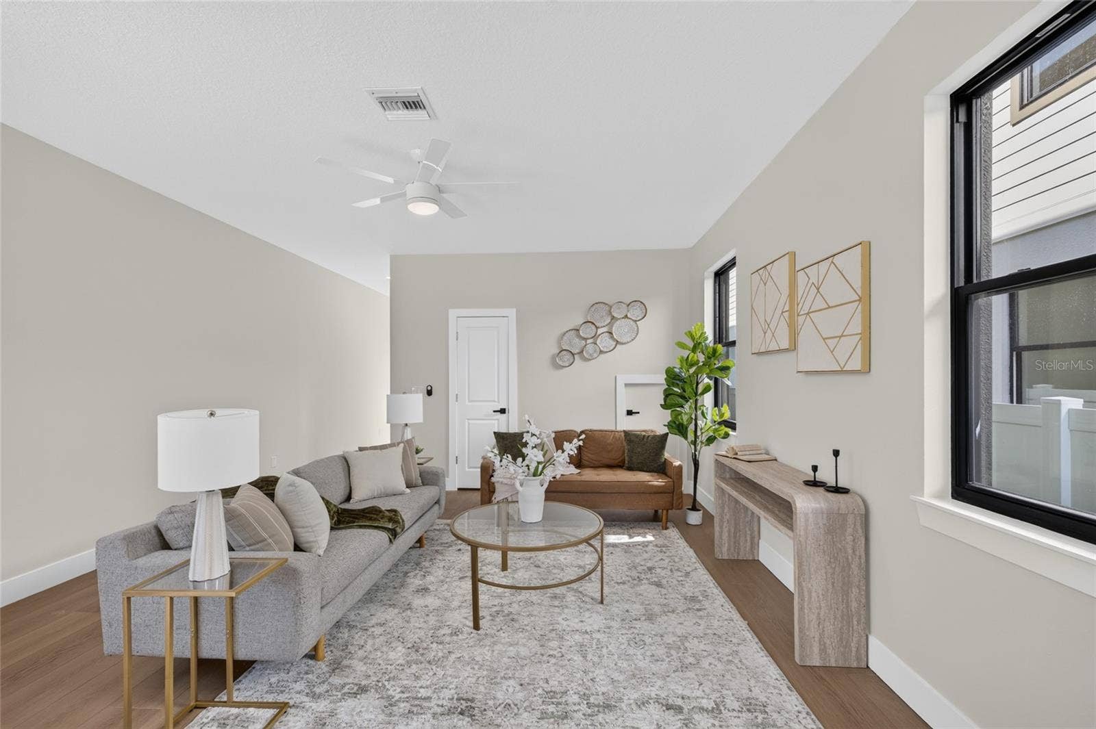 2601 N ALBANY AVENUE, Tampa, FL 33607 Living Room