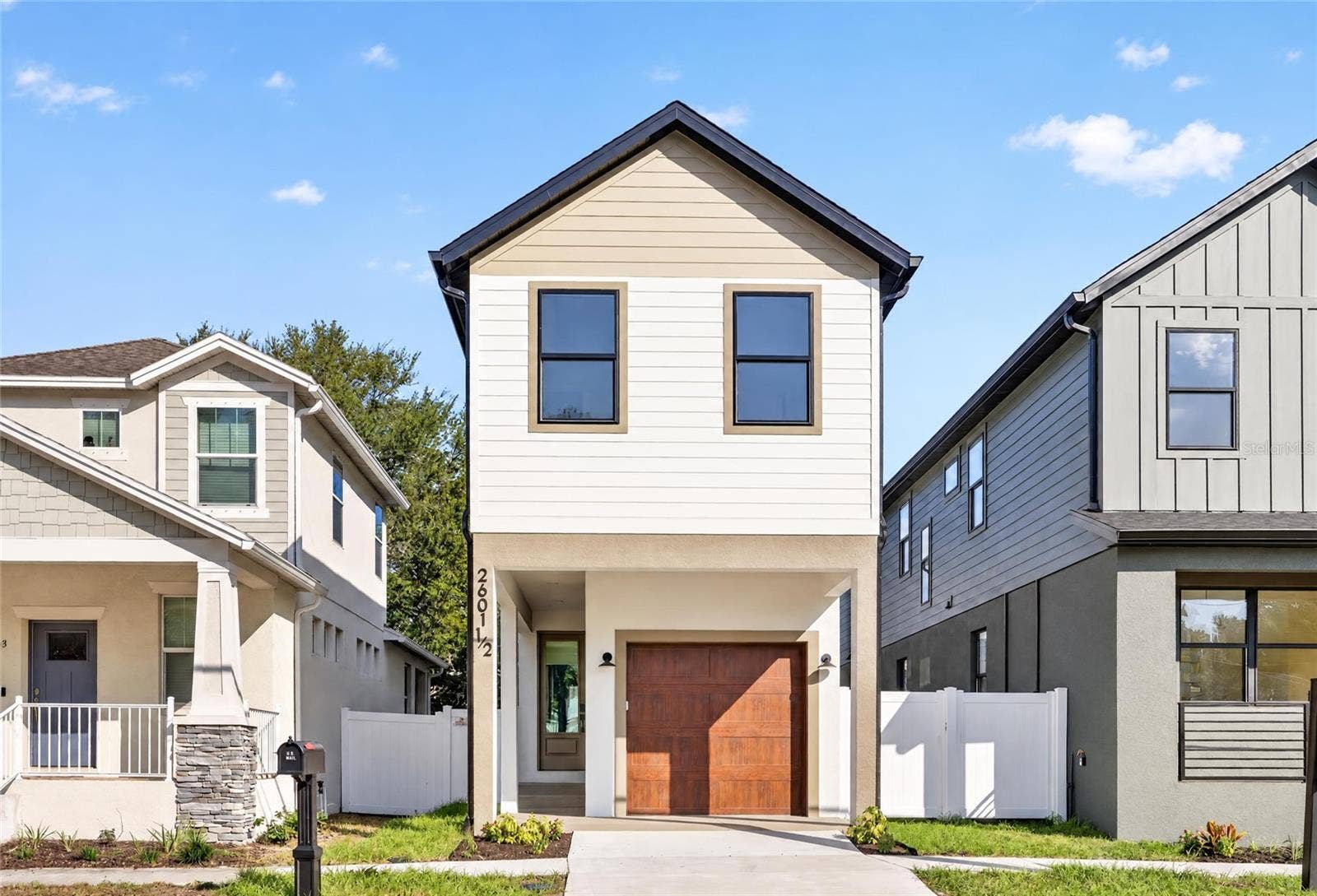 2601 N 1/2 ALBANY AVENUE, Tampa, FL 33607 2601 N 1/2 ALBANY AVENUE, Tampa, FL 33607