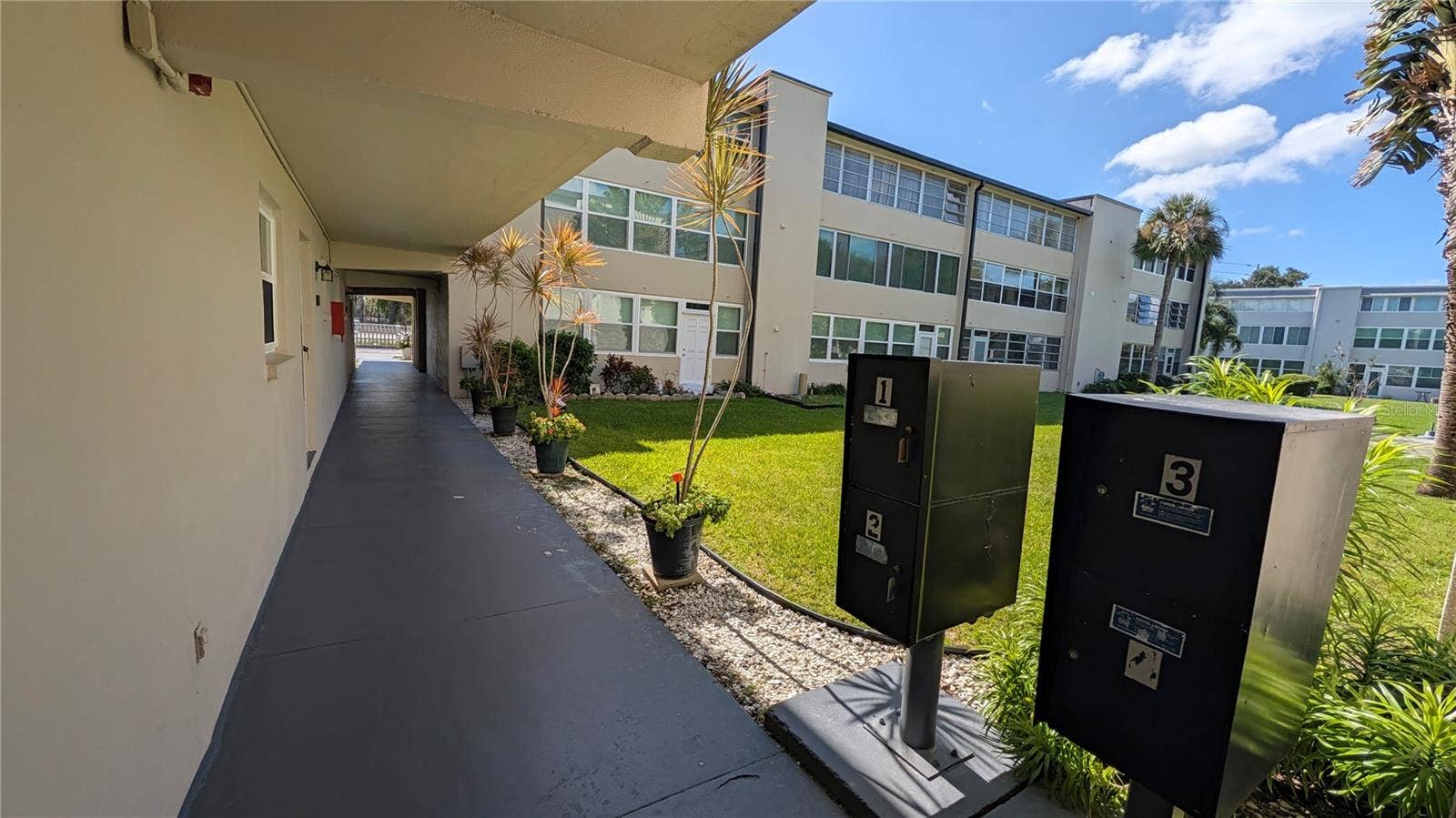 9940 47TH AVENUE N, #206, St Petersburg, FL 33708