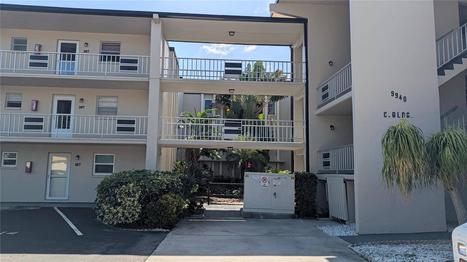 9940 47TH AVENUE N, #206, St Petersburg, FL 33708