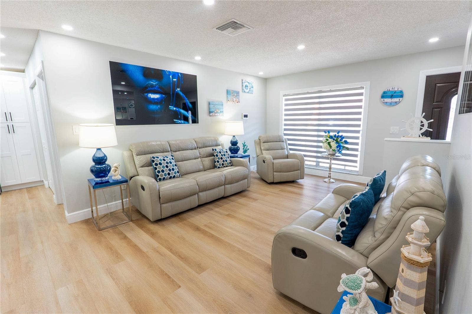 6727 SWAIN AVENUE, Tampa, FL 33625 6727 SWAIN AVENUE, Tampa, FL 33625