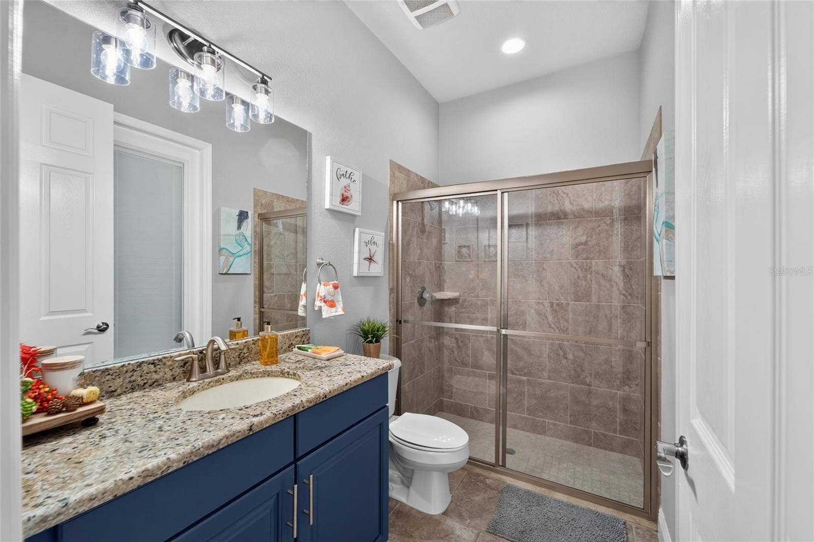 7007 COVINGTON STONE AVENUE, Apollo Beach, FL 33572 7007 COVINGTON STONE AVENUE, Apollo Beach, FL 33572