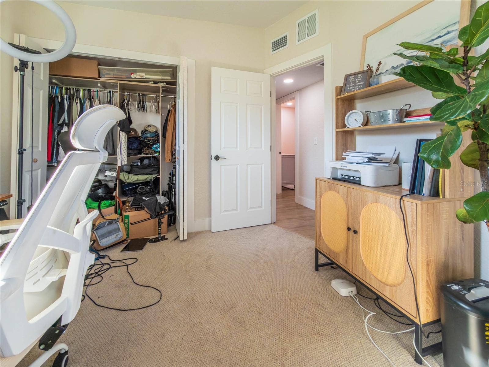 8485 PELICAN LANE, Seminole, FL 33777 8485 PELICAN LANE, Seminole, FL 33777