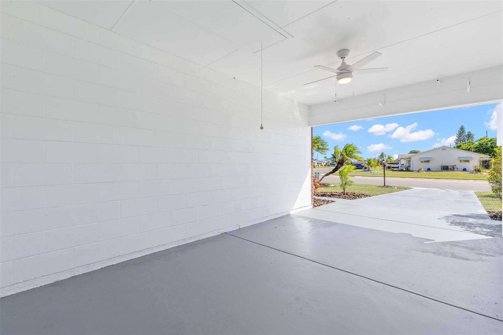 1220 VALLEY FORGE BOULEVARD, Sun City Center, FL 33573 1220 VALLEY FORGE BOULEVARD, Sun City Center, FL 33573