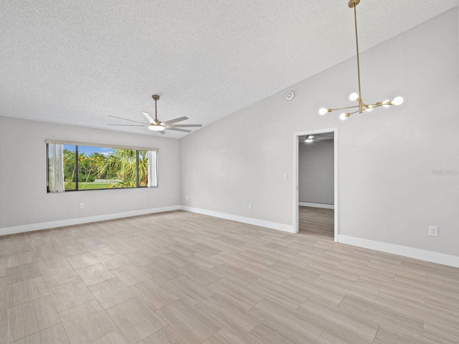 Light and bright living dining with big window