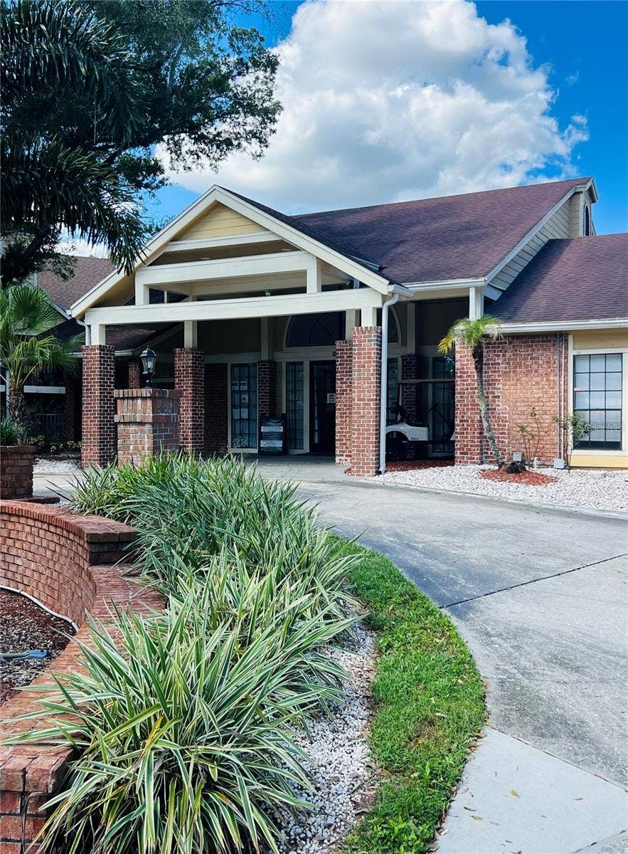 8609 MALLARD RESERVE DRIVE, #102, Tampa, FL 33614 8609 MALLARD RESERVE DRIVE, #102, Tampa, FL 33614