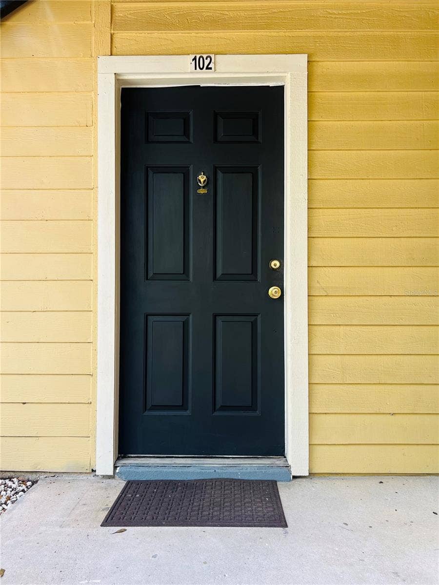 8609 MALLARD RESERVE DRIVE, #102, Tampa, FL 33614 8609 MALLARD RESERVE DRIVE, #102, Tampa, FL 33614