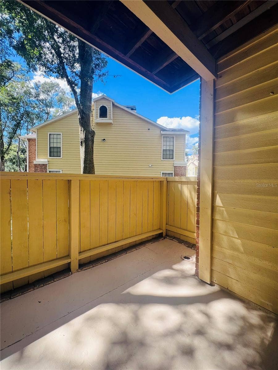 8609 MALLARD RESERVE DRIVE, #102, Tampa, FL 33614 8609 MALLARD RESERVE DRIVE, #102, Tampa, FL 33614