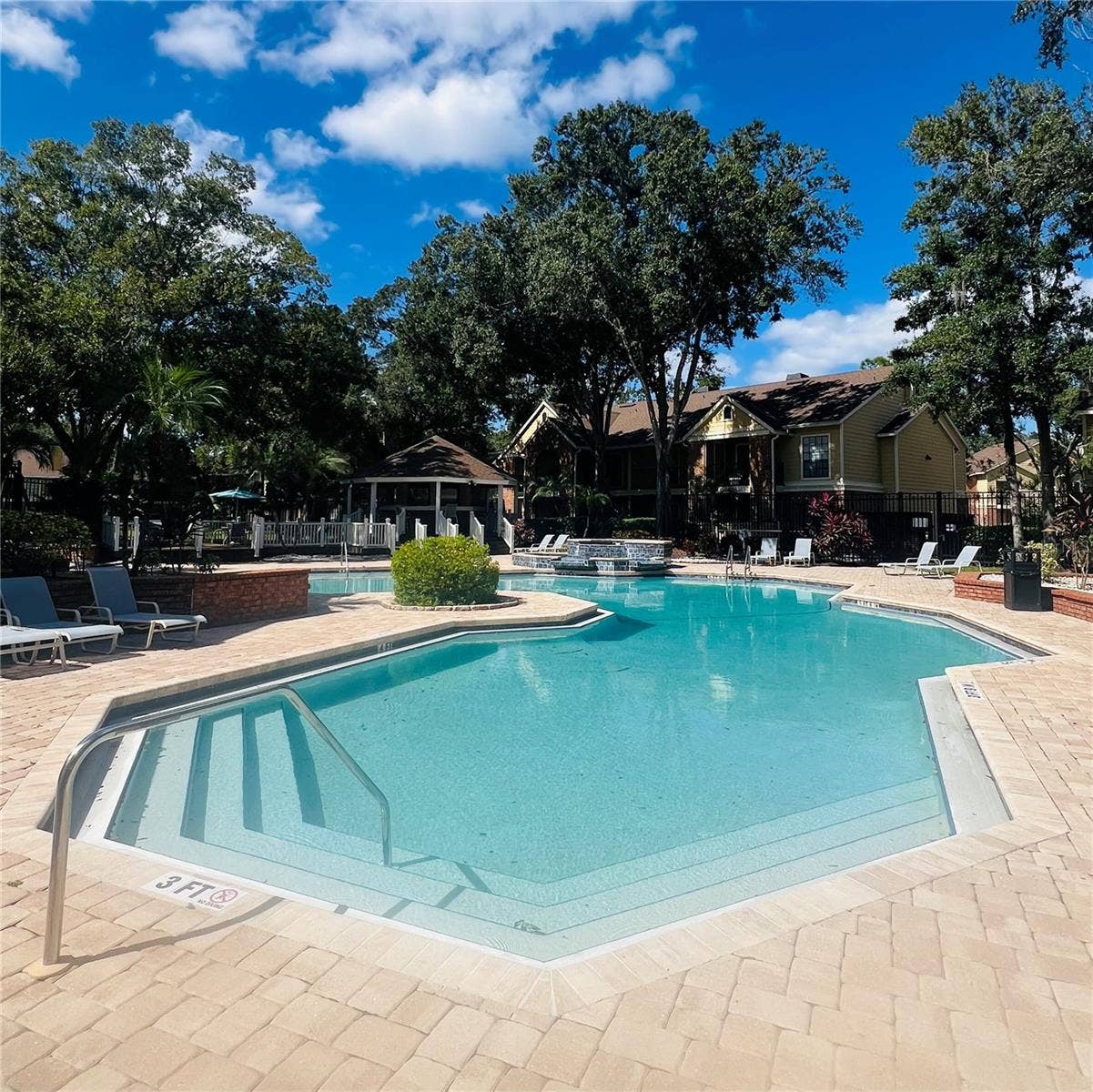 8609 MALLARD RESERVE DRIVE, #102, Tampa, FL 33614 8609 MALLARD RESERVE DRIVE, #102, Tampa, FL 33614
