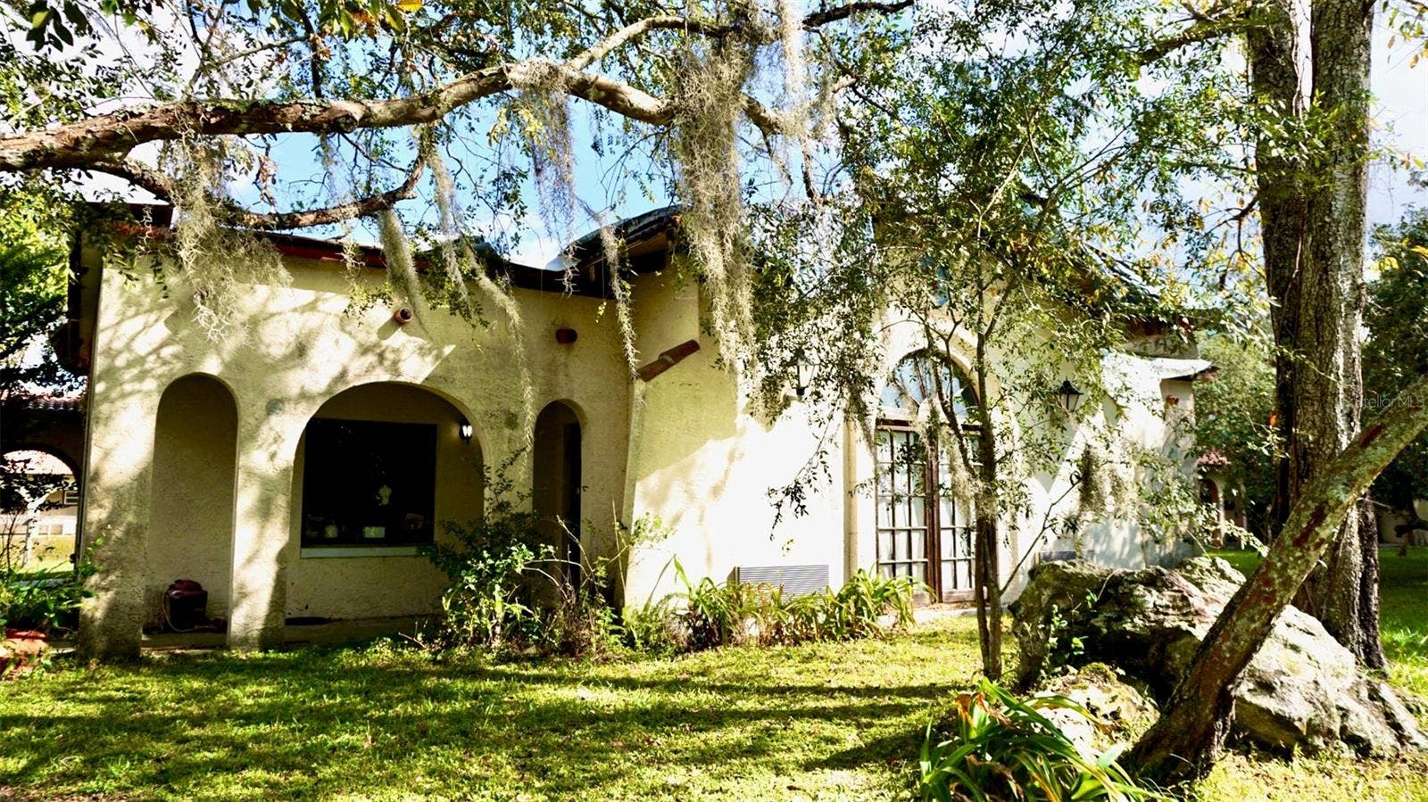 36178 GRESHAM ROAD, Webster, FL 33597 Front view of villa
