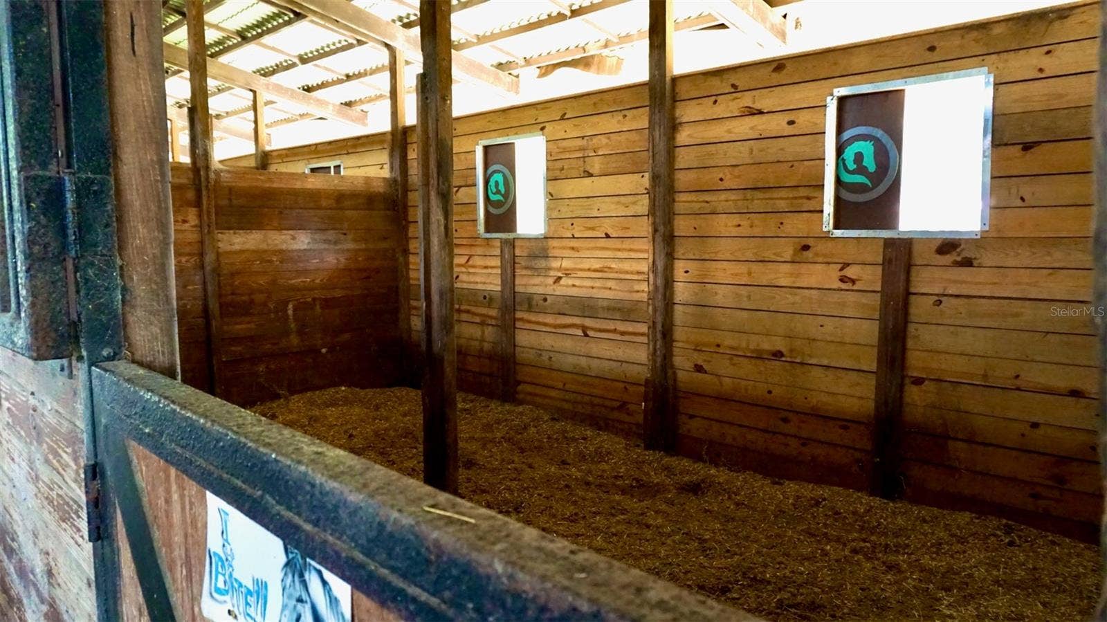 36178 GRESHAM ROAD, Webster, FL 33597 Large stall