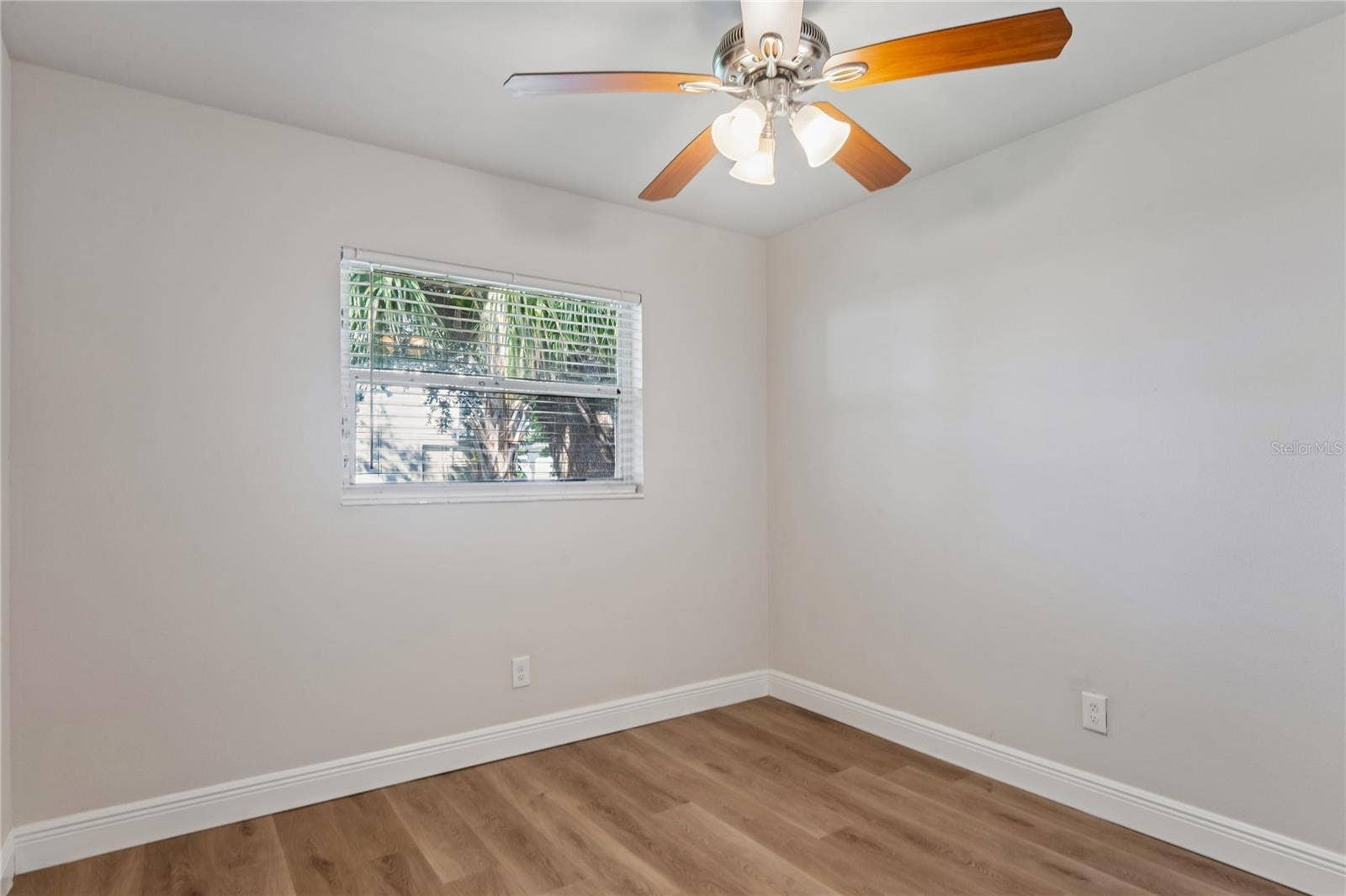 4810 WYNWOOD DRIVE, Tampa, FL 33615 4810 WYNWOOD DRIVE, Tampa, FL 33615