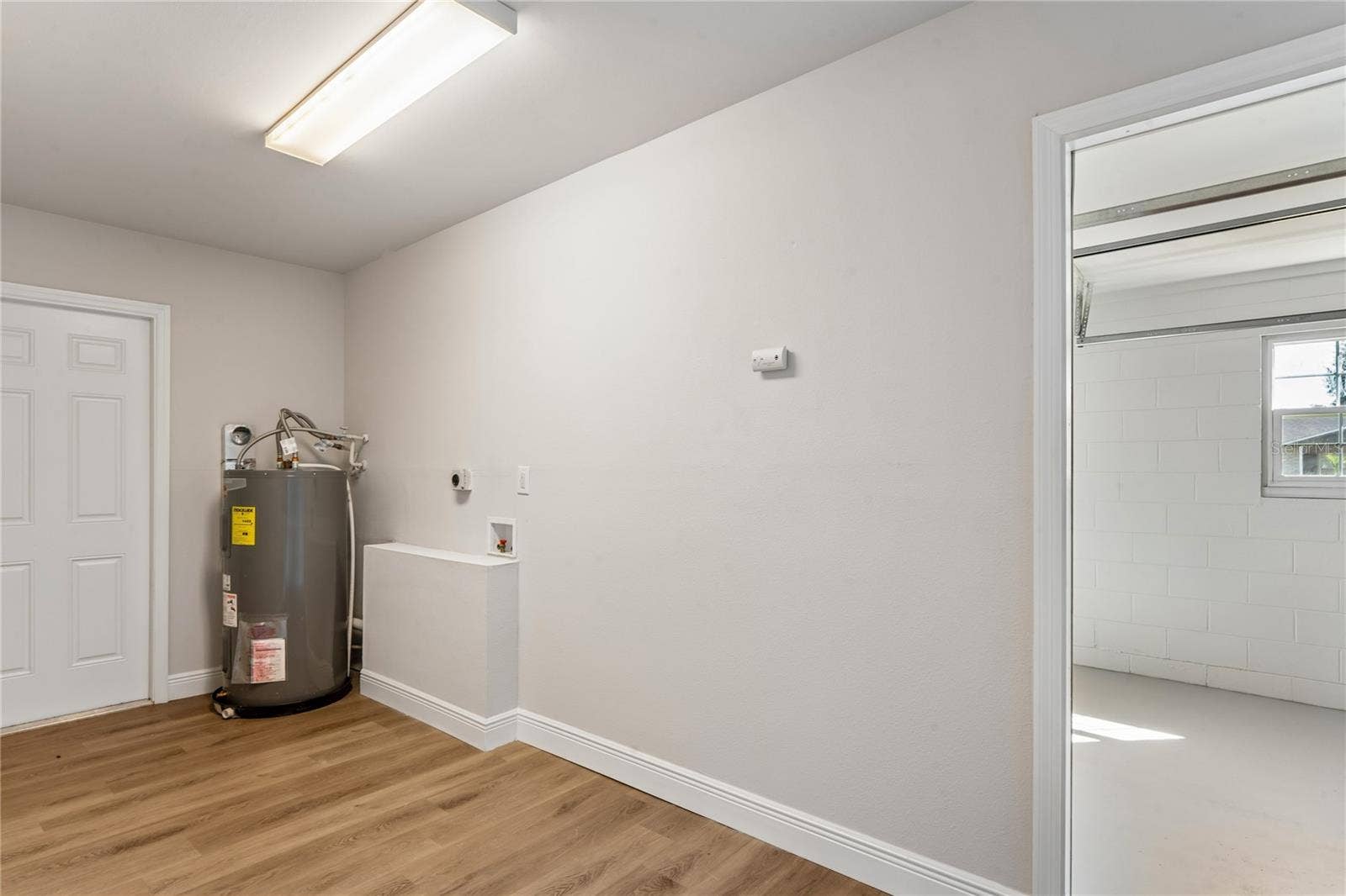 4810 WYNWOOD DRIVE, Tampa, FL 33615 4810 WYNWOOD DRIVE, Tampa, FL 33615