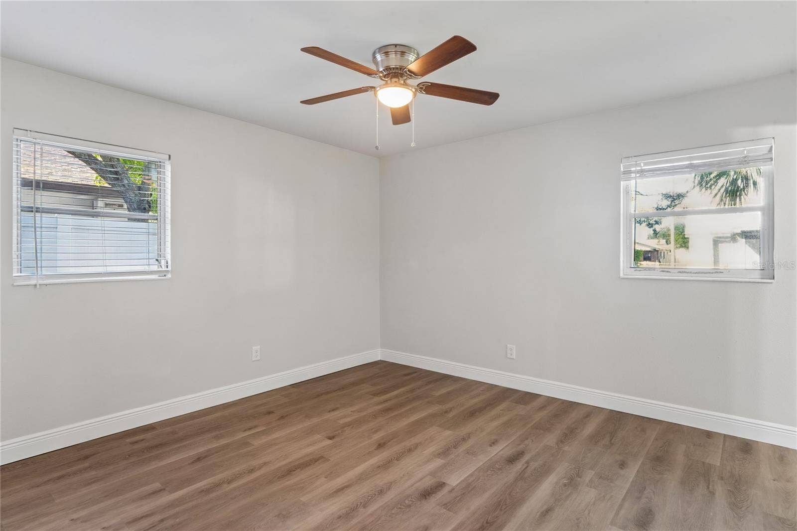 4810 WYNWOOD DRIVE, Tampa, FL 33615 4810 WYNWOOD DRIVE, Tampa, FL 33615
