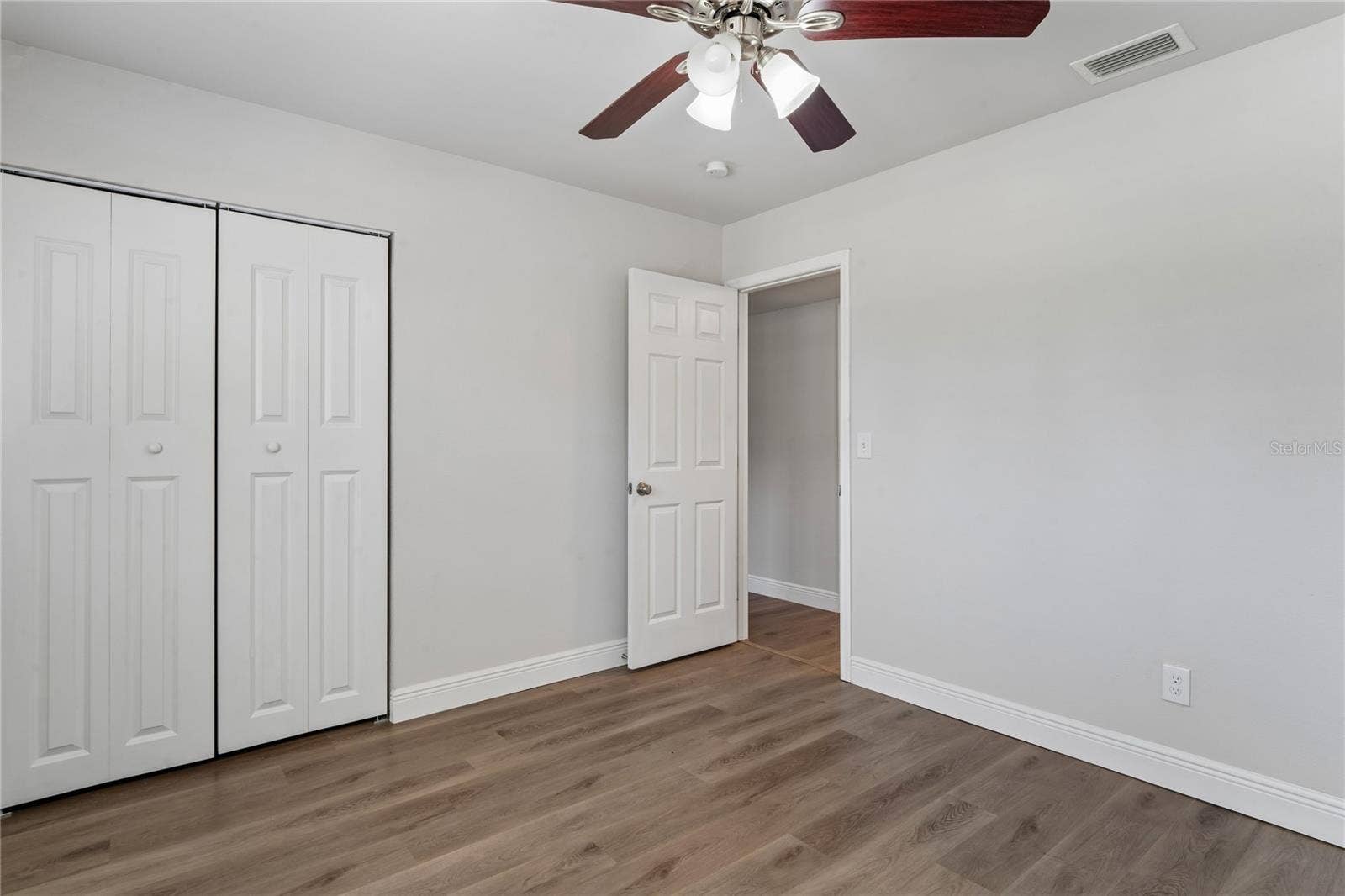 4810 WYNWOOD DRIVE, Tampa, FL 33615 4810 WYNWOOD DRIVE, Tampa, FL 33615