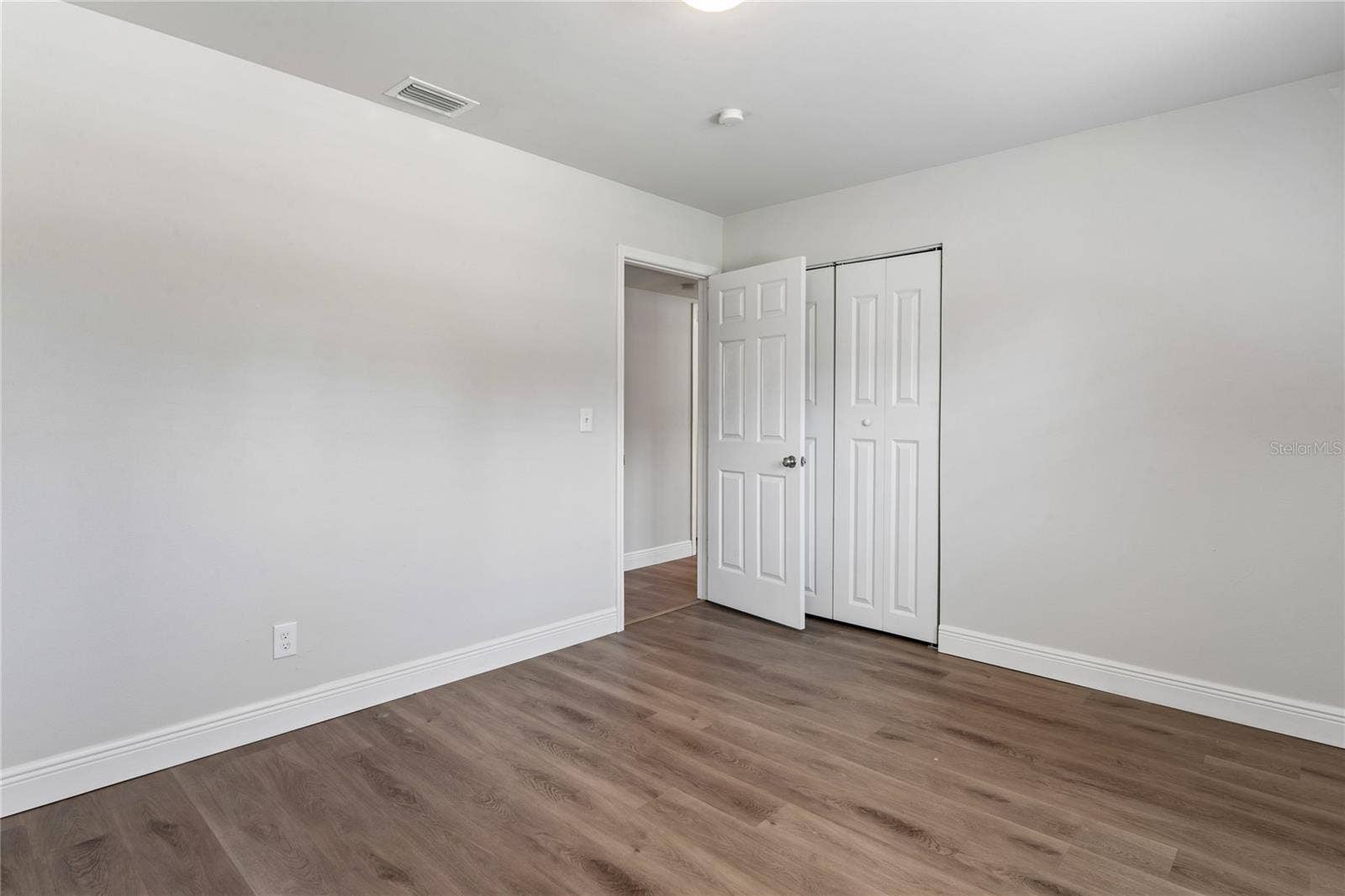 4810 WYNWOOD DRIVE, Tampa, FL 33615 4810 WYNWOOD DRIVE, Tampa, FL 33615