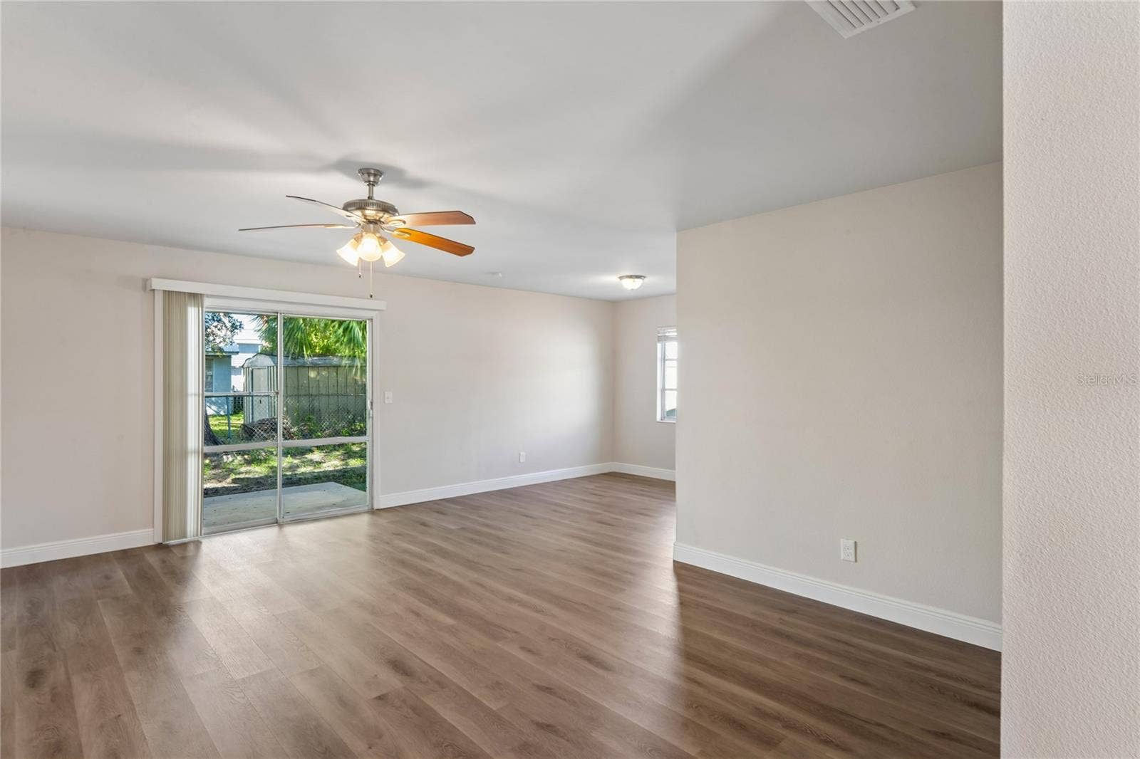 4810 WYNWOOD DRIVE, Tampa, FL 33615 4810 WYNWOOD DRIVE, Tampa, FL 33615