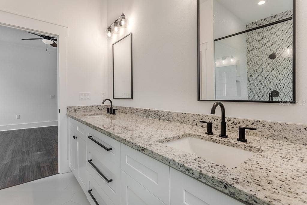904 E OSBORNE AVENUE, #1, Tampa, FL 33603