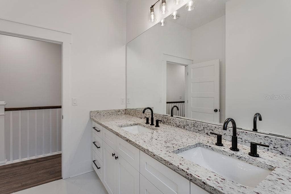 904 E OSBORNE AVENUE, #1, Tampa, FL 33603