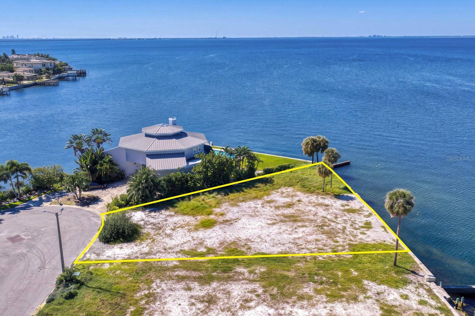 5033 W SAN MIGUEL STREET, Tampa, FL 33629