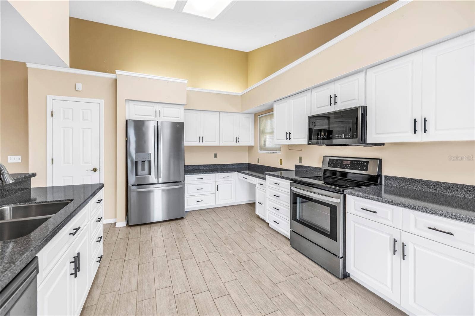 13000 FARMINGTON TRAIL, Seminole, FL 33776 13000 FARMINGTON TRAIL, Seminole, FL 33776