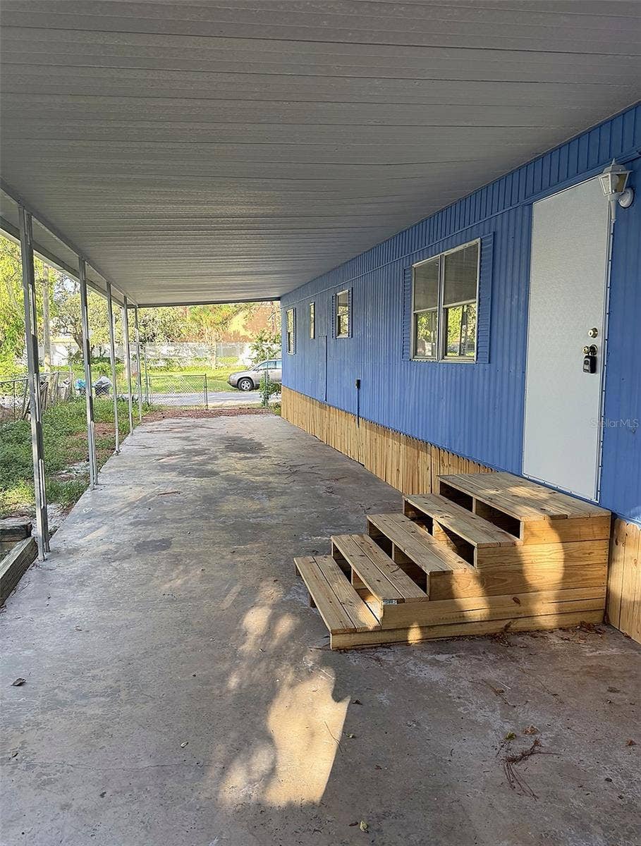 5640 VAN DOREN AVENUE, New Port Richey, FL 34652 5640 VAN DOREN AVENUE, New Port Richey, FL 34652
